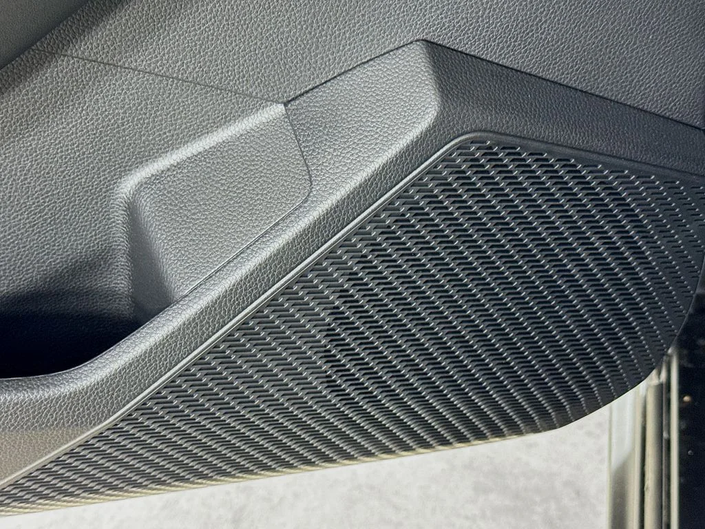 New 2026 Urban Gray Pearl Honda SE image 27