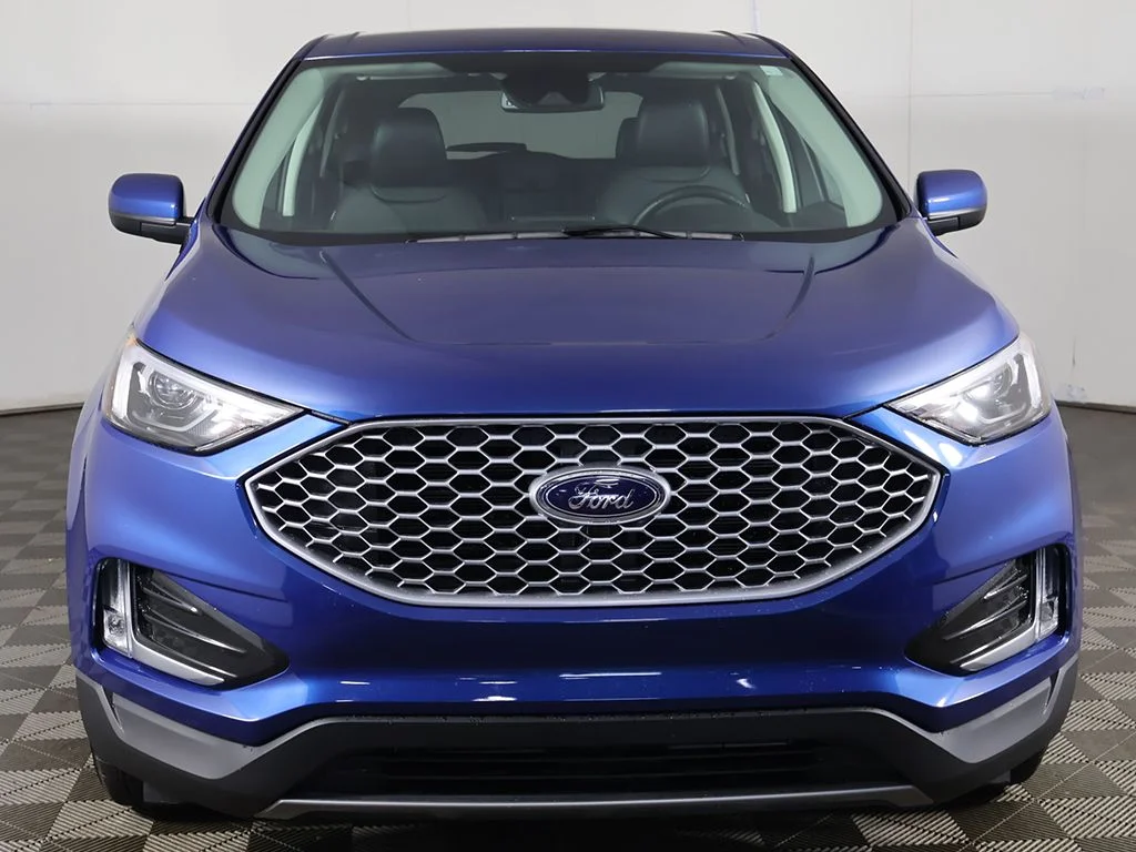 Used 2024 Blue Ford SEL image 9