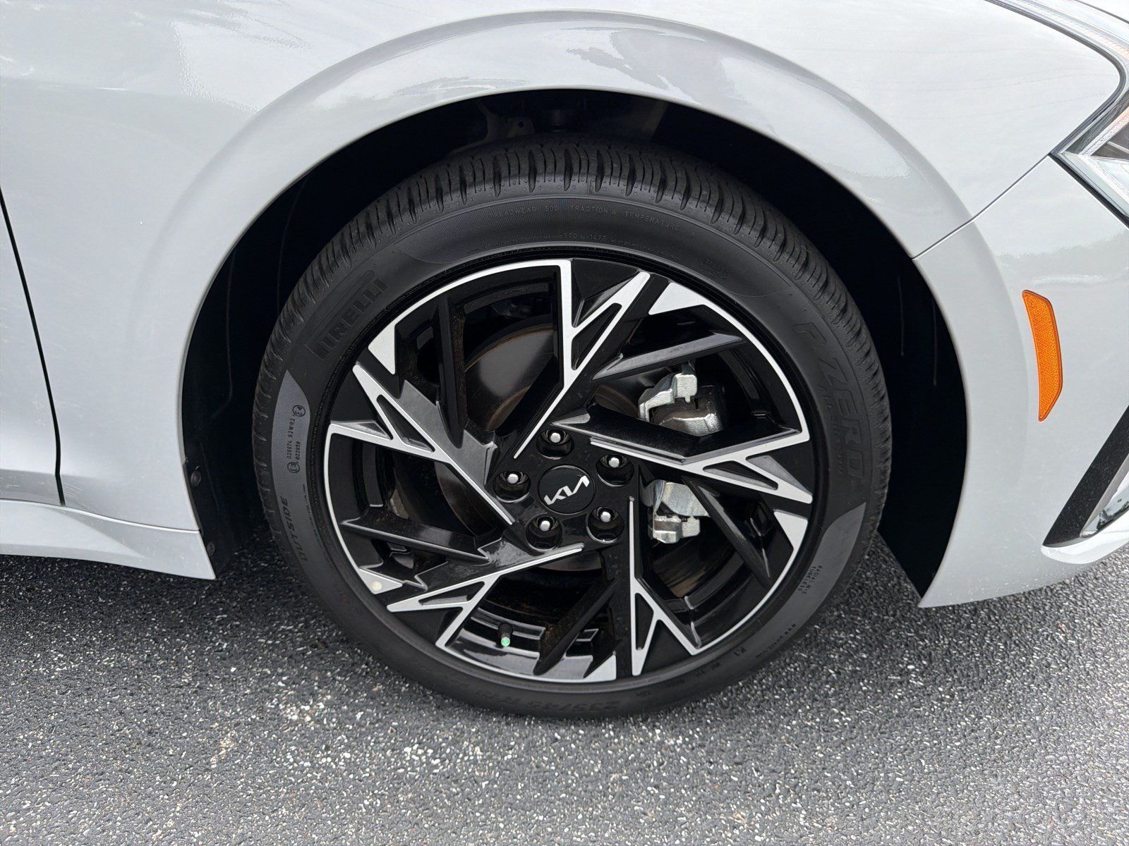 2025 Kia K5 GT-Line - Photo 12