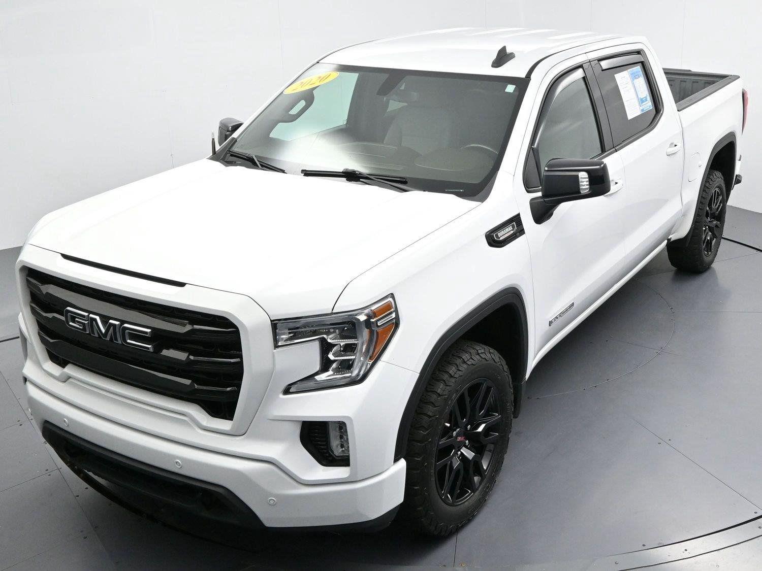 Used 2020 Summit White GMC Elevation image 38