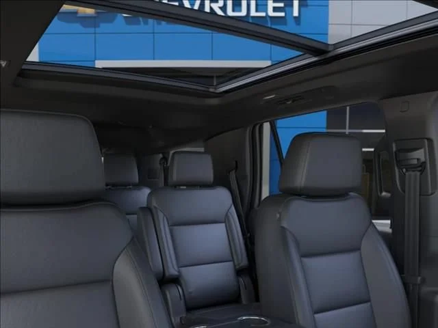 New 2026 Summit White Chevrolet Z71 image 24