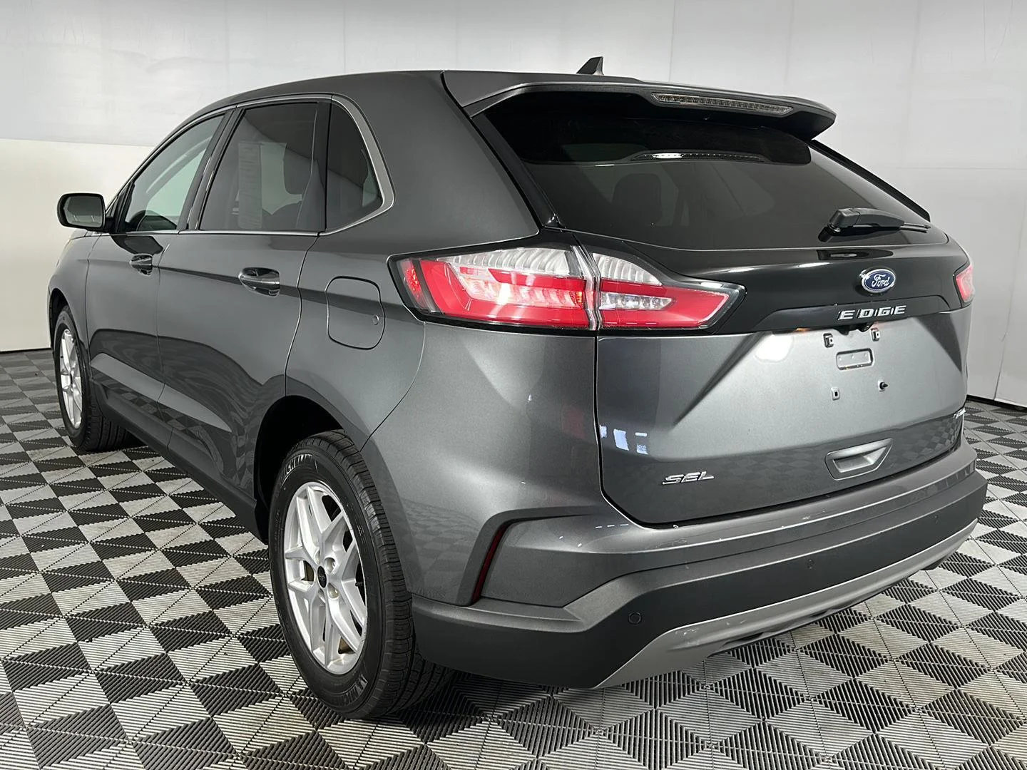 Used 2023 Carbonized Gray Ford SEL image 22