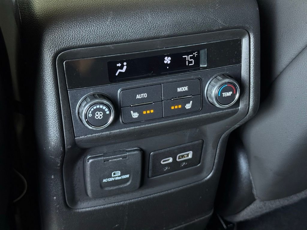Used 2023 White GMC Denali image 24