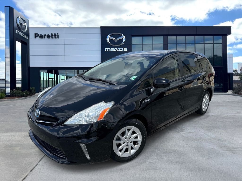 2013 Toyota Prius v Five