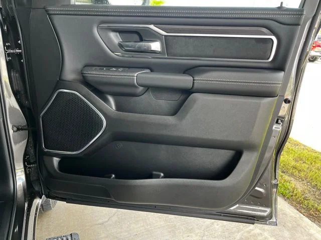 2026 RAM 1500 Laramie - Photo 23