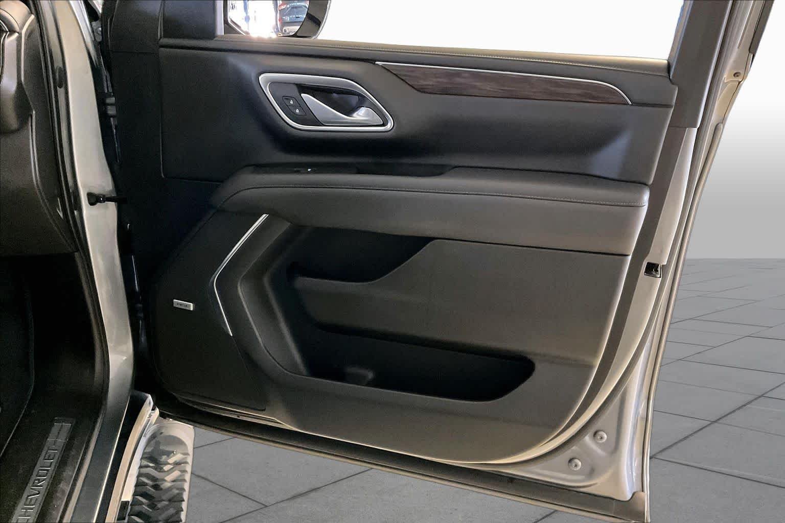Used 2021 Satin Steel Metallic Chevrolet Z71 image 21