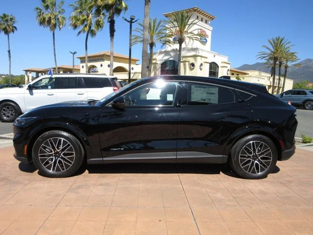 2026 Ford Mustang-Mach-e Premium's photo