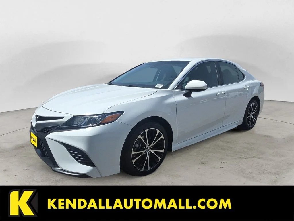 2018 Toyota Camry 2.5 Auto SE's photo