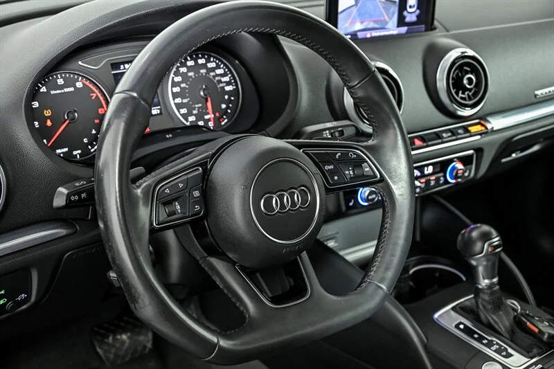 Used 2020 Brilliant Black Audi quattro S line Premium 45 image 20