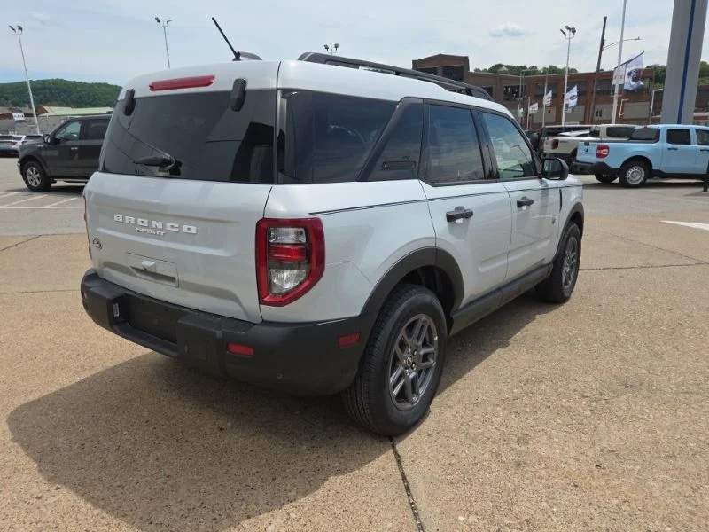 New 2026 White Ford Big Bend image 7