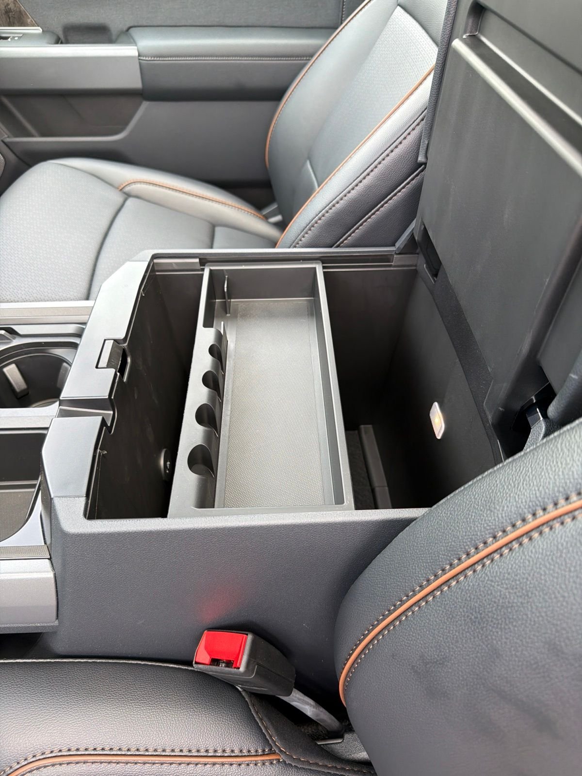 New 2026 Carbonized Gray Metallic Ford F-250® Lariat® image 23