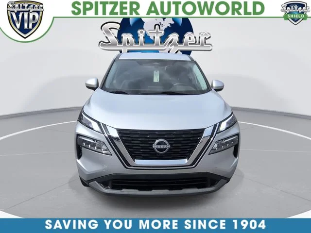 Used 2023 Silver Nissan SV image 3
