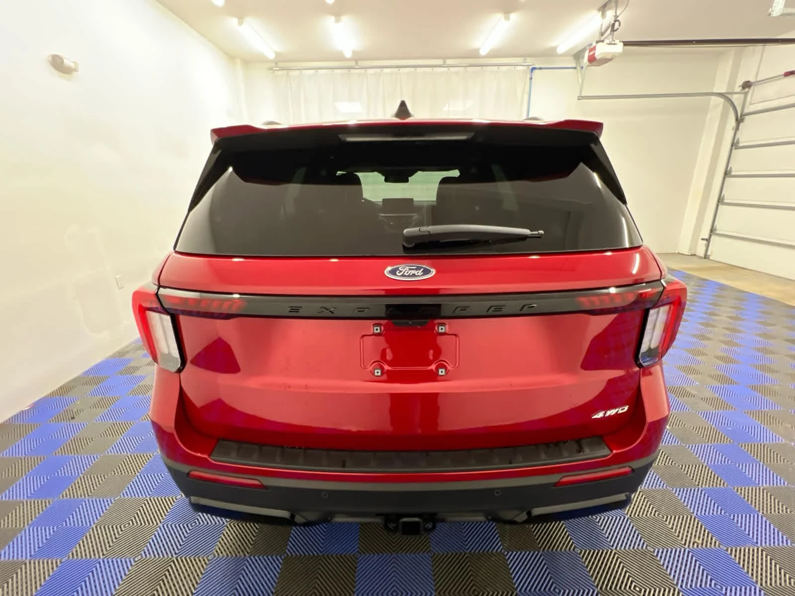 New 2026 Rapid Red Metallic Tinted Clearcoat Ford ST-Line image 5