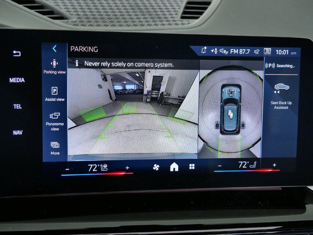 Used 2026 Cape York Green Metallic BMW xDrive28i image 50