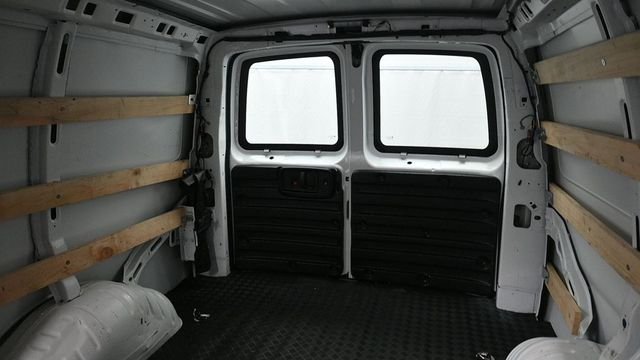 Used 2025 White GMC Work Van image 12