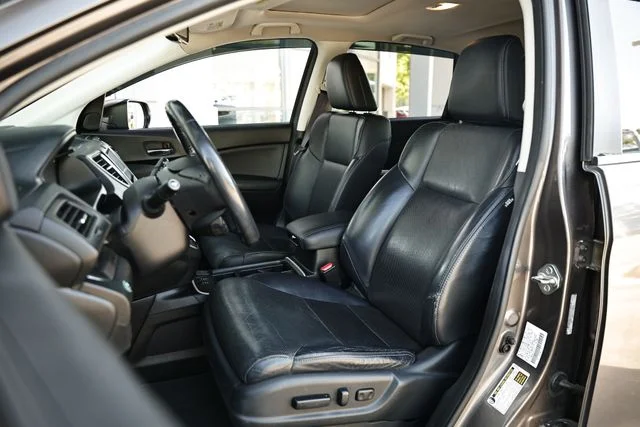 Used 2015 Kona Coffee Metallic Honda Touring image 21