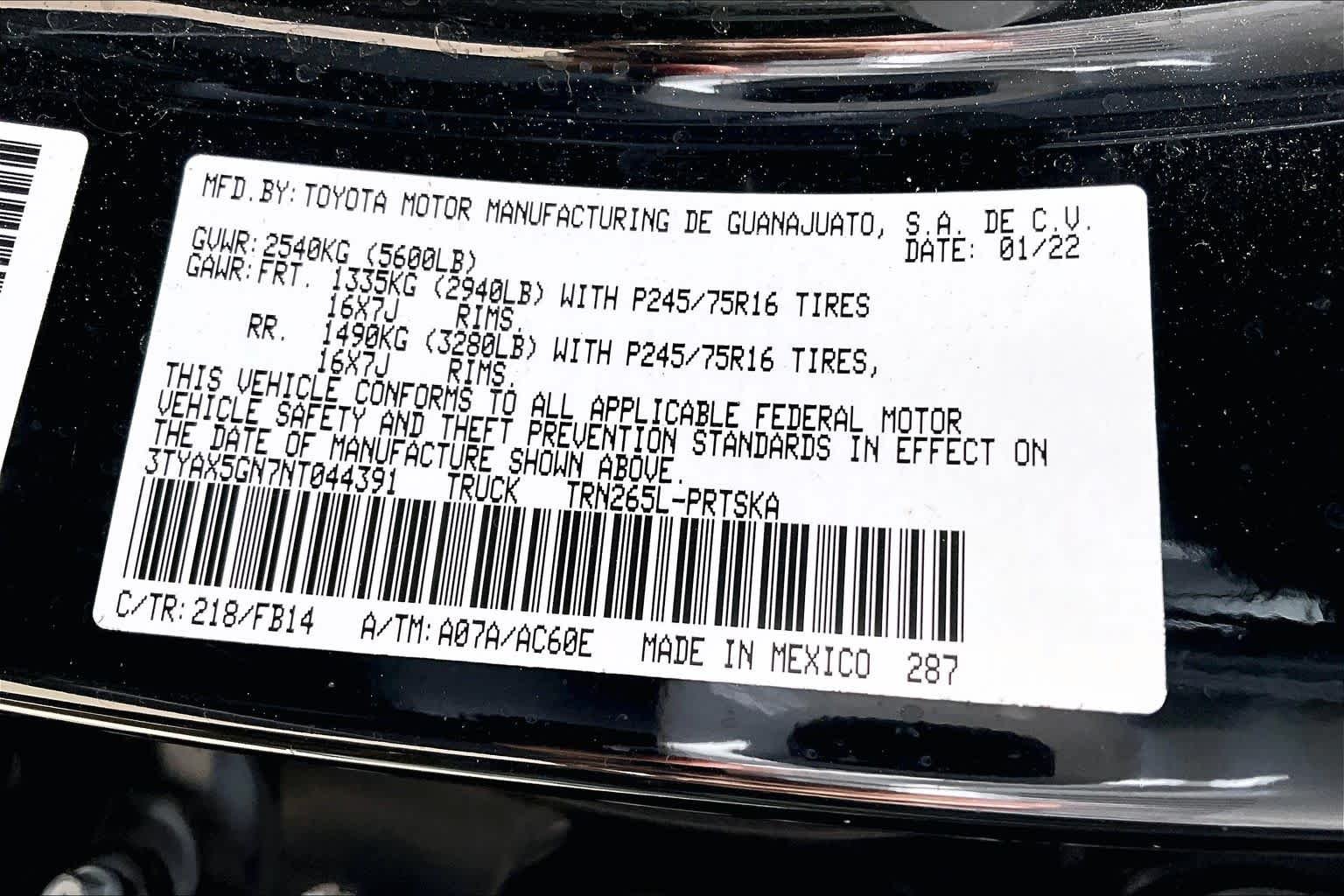 Used 2022 Midnight Black Metallic Toyota SR image 34