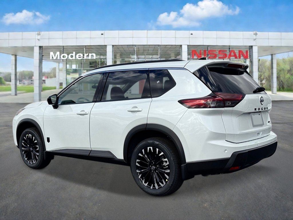 New 2026 Everest White Pearl Tricoat Nissan Dark Armor image 3