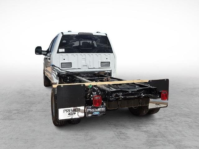 New 2026 Oxford White Ford F-350® XL image 35