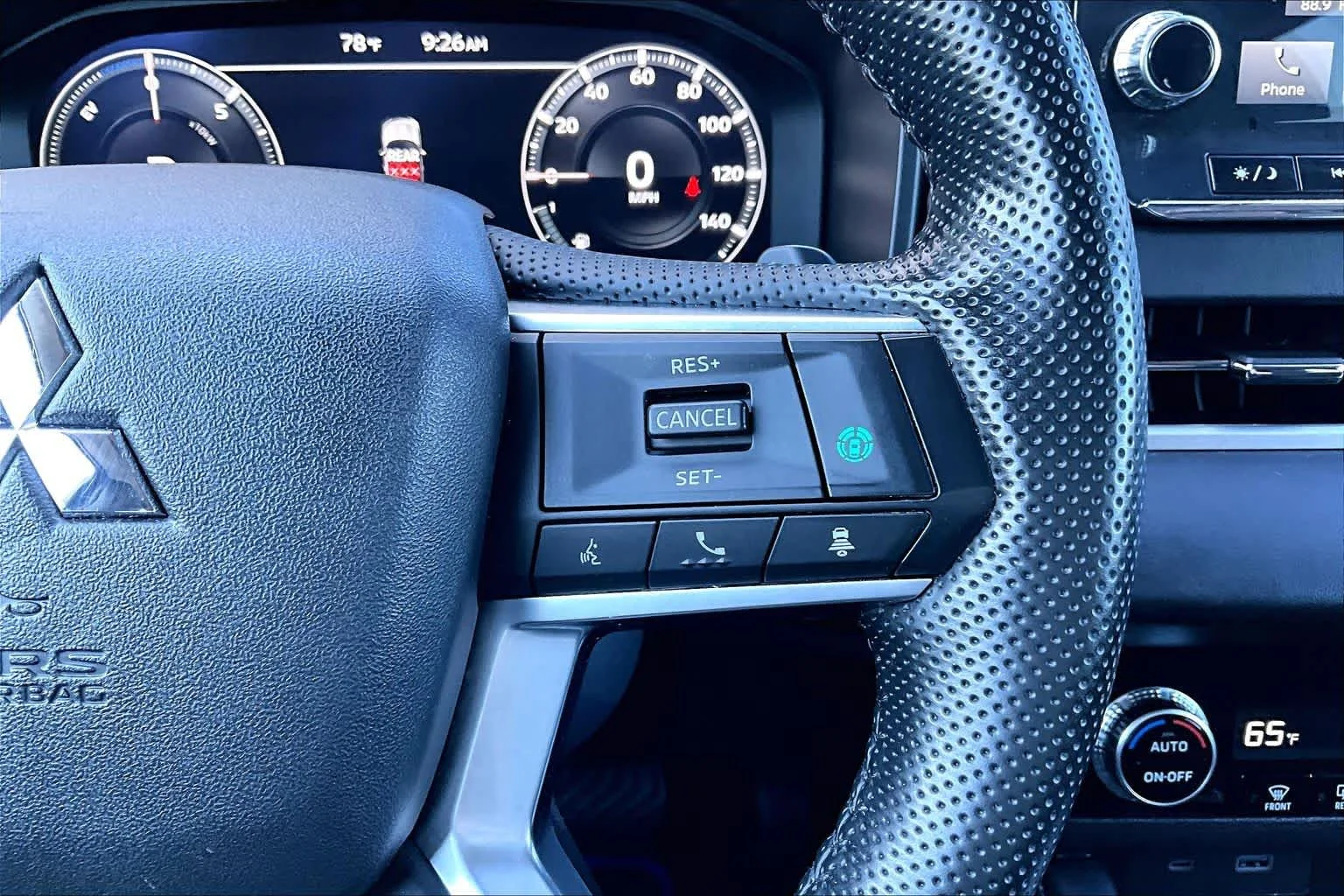 Used 2025 Cosmic Blue Metallic Mitsubishi SE image 25