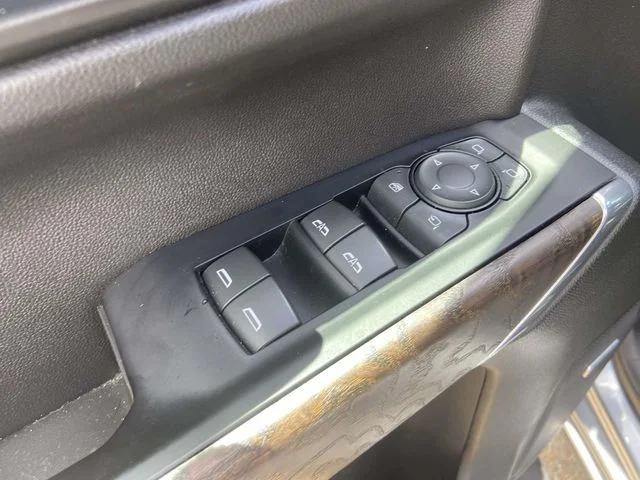 Used 2019 Gray GMC Denali image 13