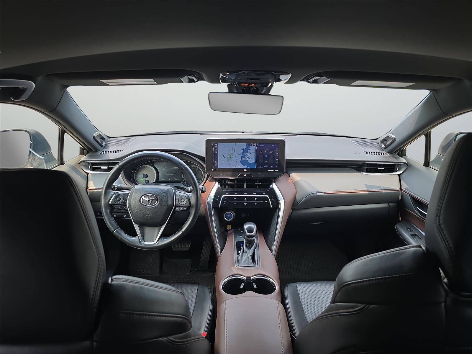 Used 2021 Titanium Glow Toyota Limited image 13