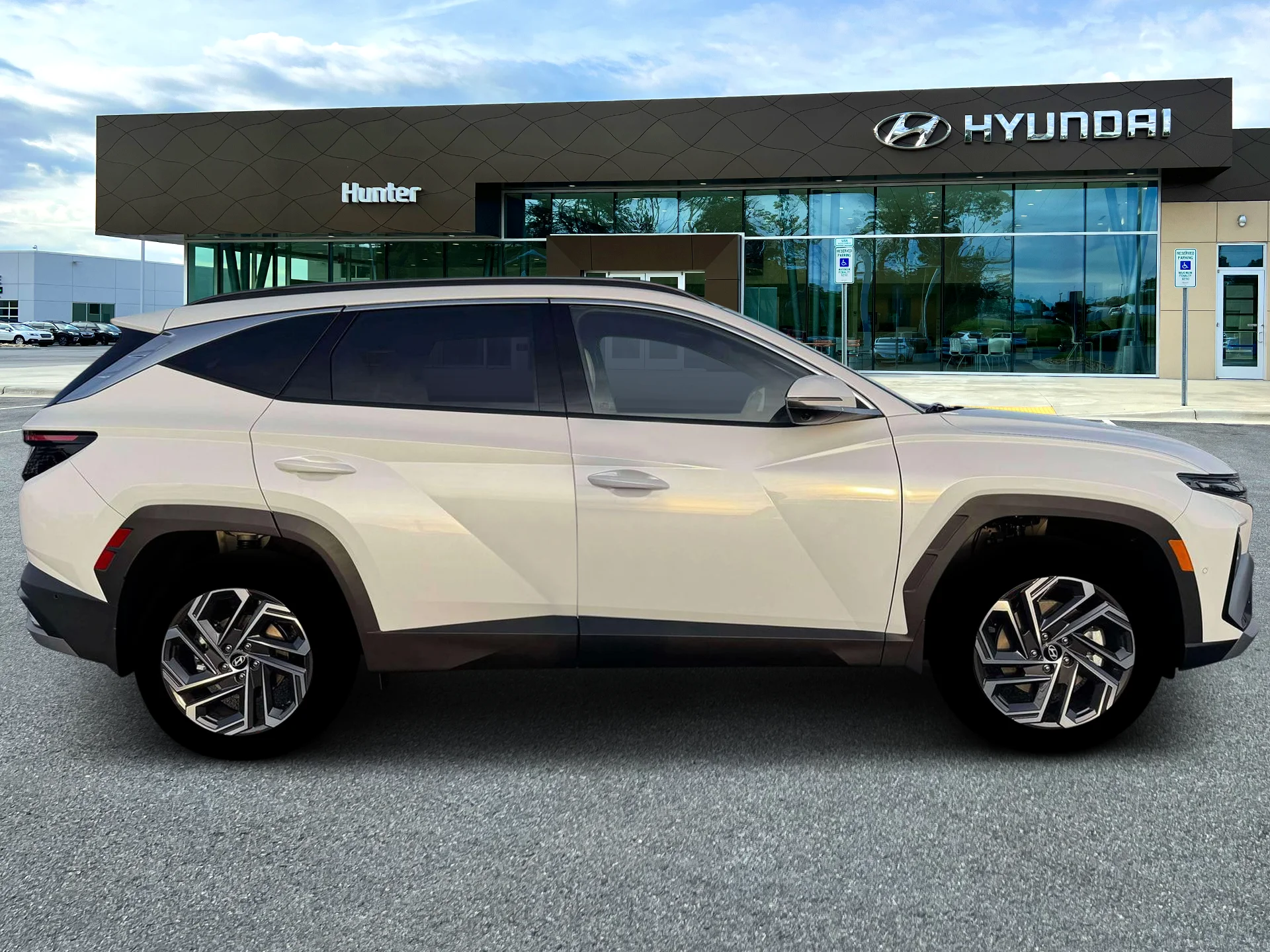 New 2026 Creamy White Pearl Hyundai Limited image 9