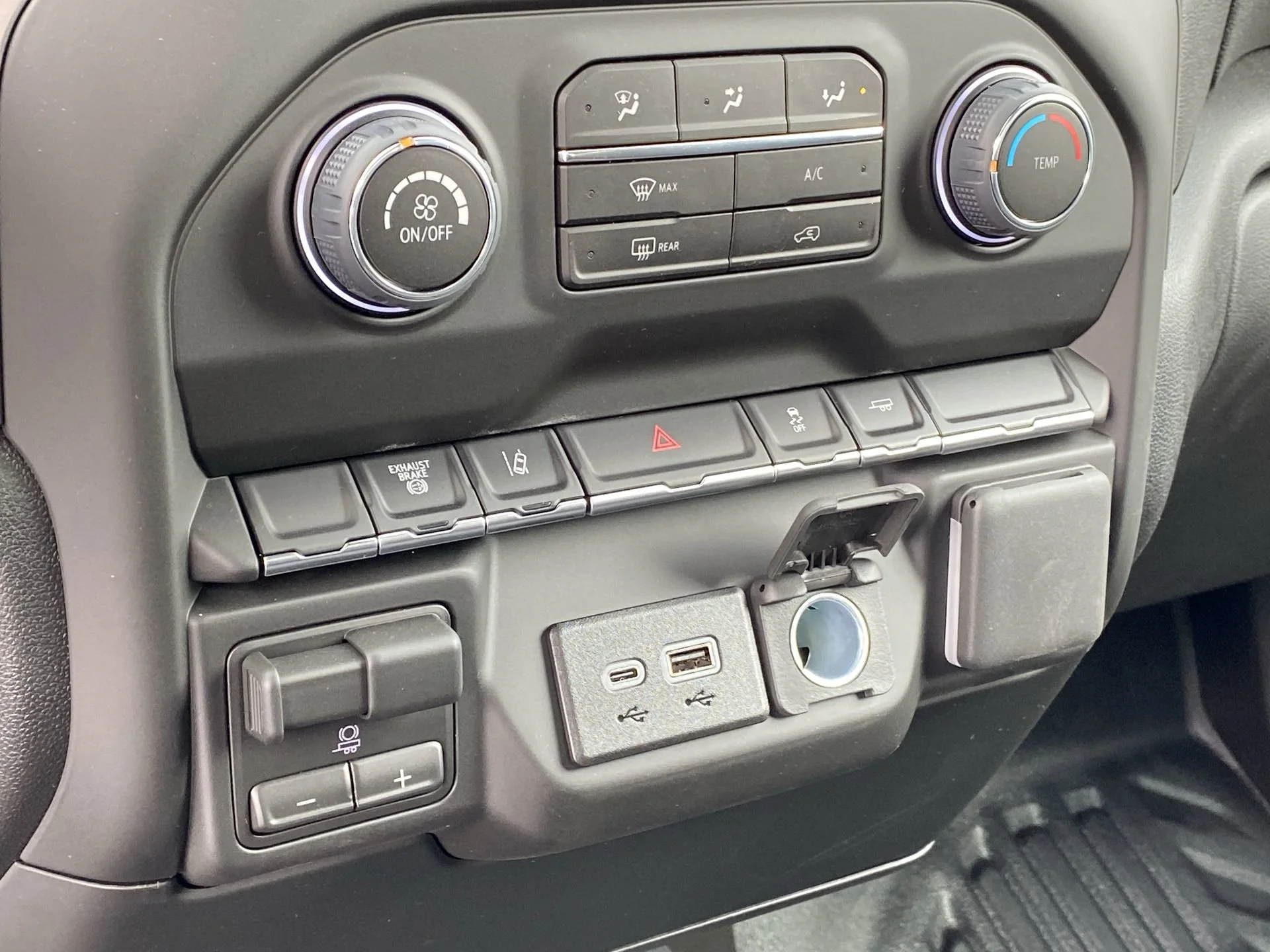 2026 Chevrolet Silverado 3500 HD Work Truck - Photo 32