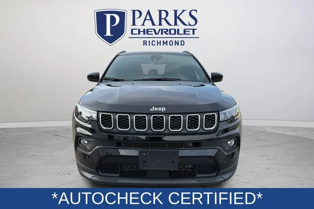 Used 2025 Black Jeep Latitude image 2