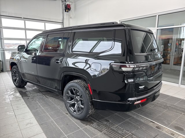 New 2026 High Gloss Black Exterior Paint Jeep Limited Altitude image 3