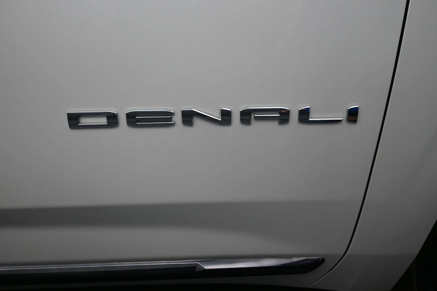2025 GMC Yukon Denali Ultimate - Photo 7