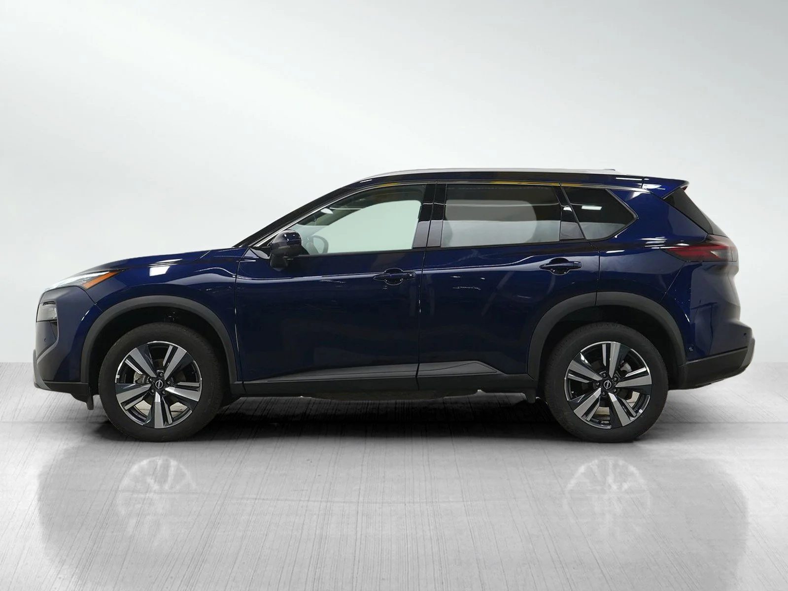 Used 2026 Nissan Rogue SL with VIN 5N1BT3CB7TC690312 for sale in Wayzata, Minnesota
