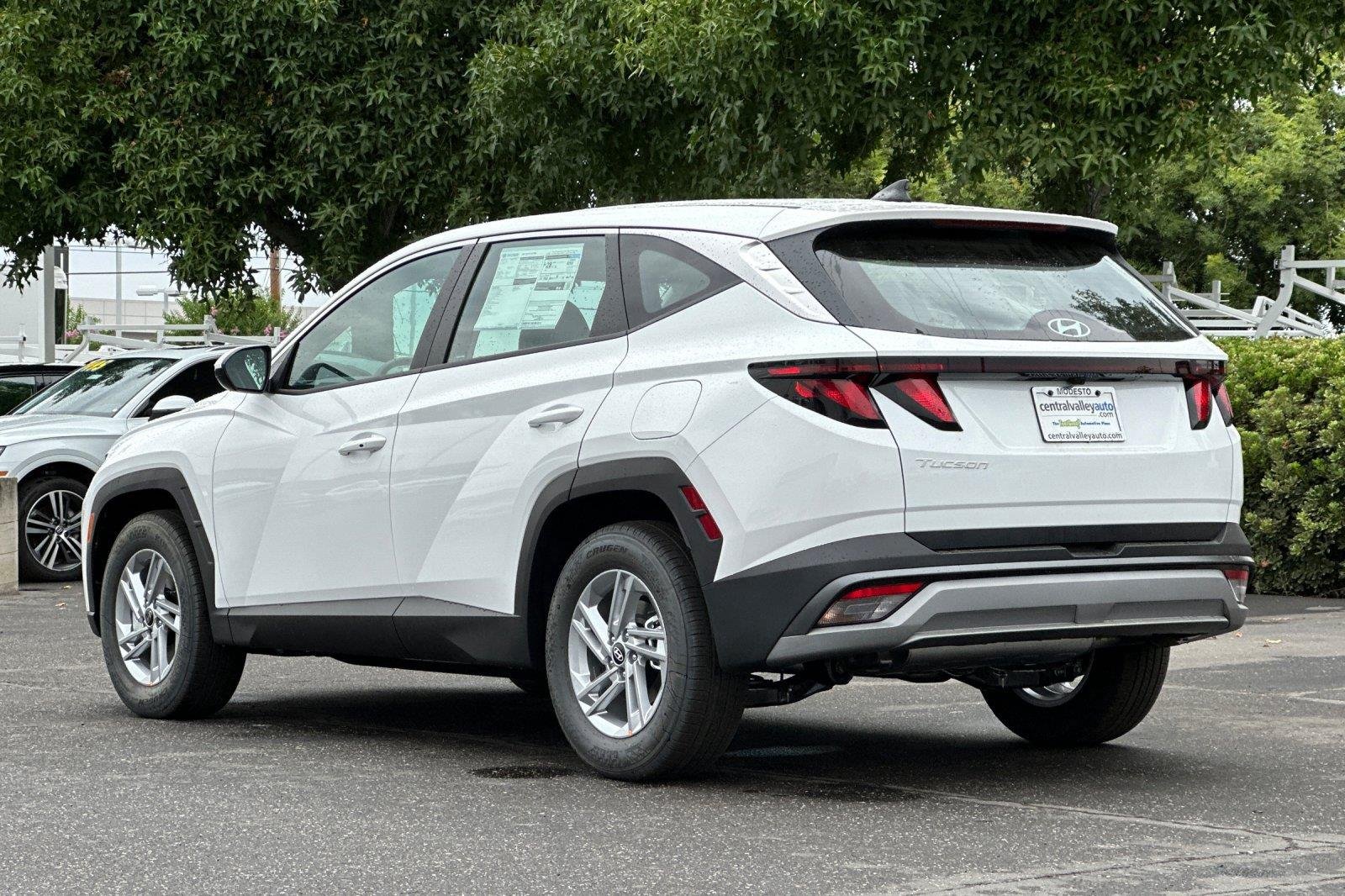 New 2026 Serenity White Pearl Hyundai SE FWD image 22