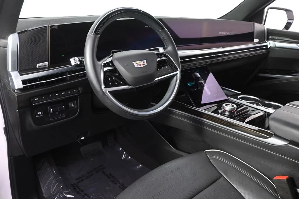 Used 2025 Crystal White Tricoat Cadillac Premium Luxury image 11
