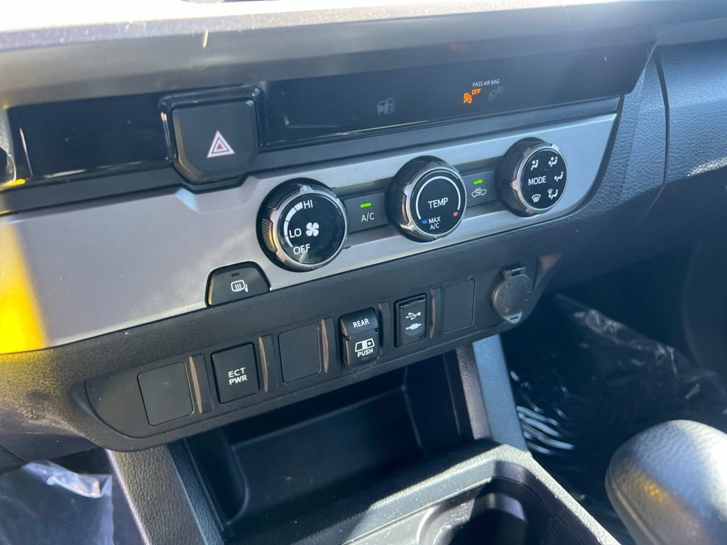 Used 2018 Magnetic Gray Metallic Toyota SR5 image 26