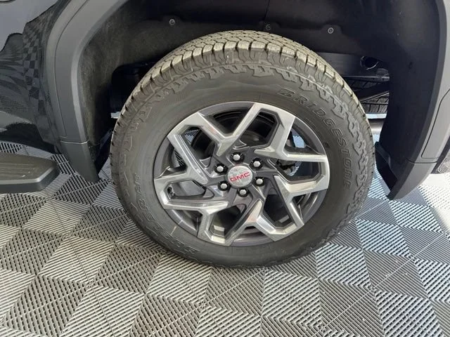 2026 GMC Sierra 1500 SLT - Photo 36