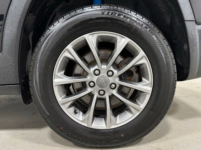 2019 Jeep Cherokee Latitude Plus - Photo 24