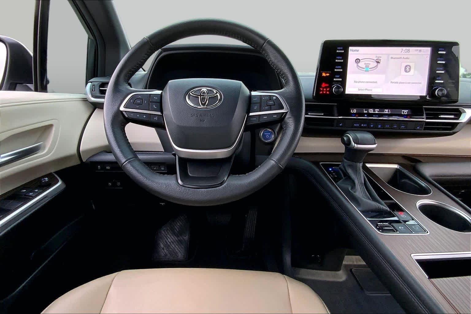 Used 2024 Wind Chill Pearl Toyota XLE image 6