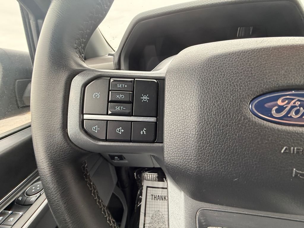 Used 2025 Silver Ford XLT image 22