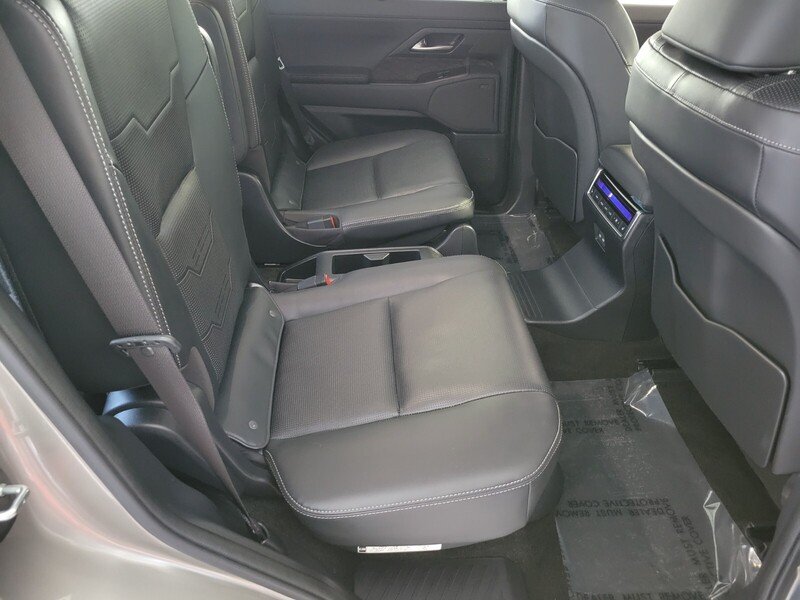 2024 Lexus GX Luxury - Photo 16