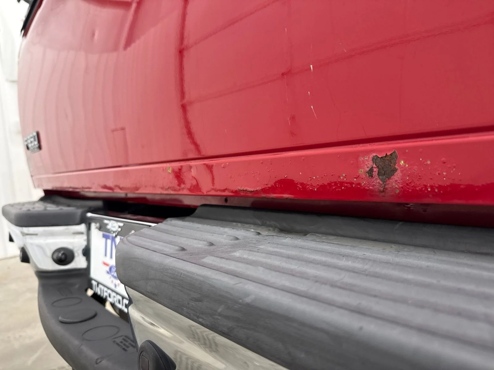 Used 2003 Red Ford XL image 22