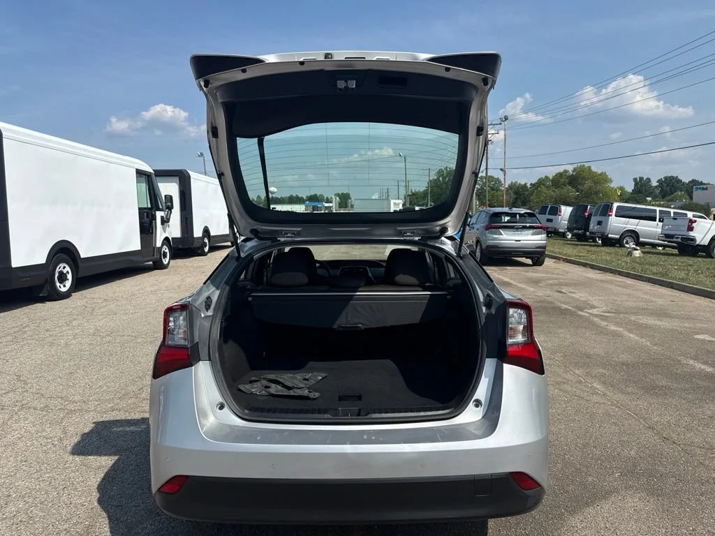 Used 2022 Silver Toyota L Eco image 24