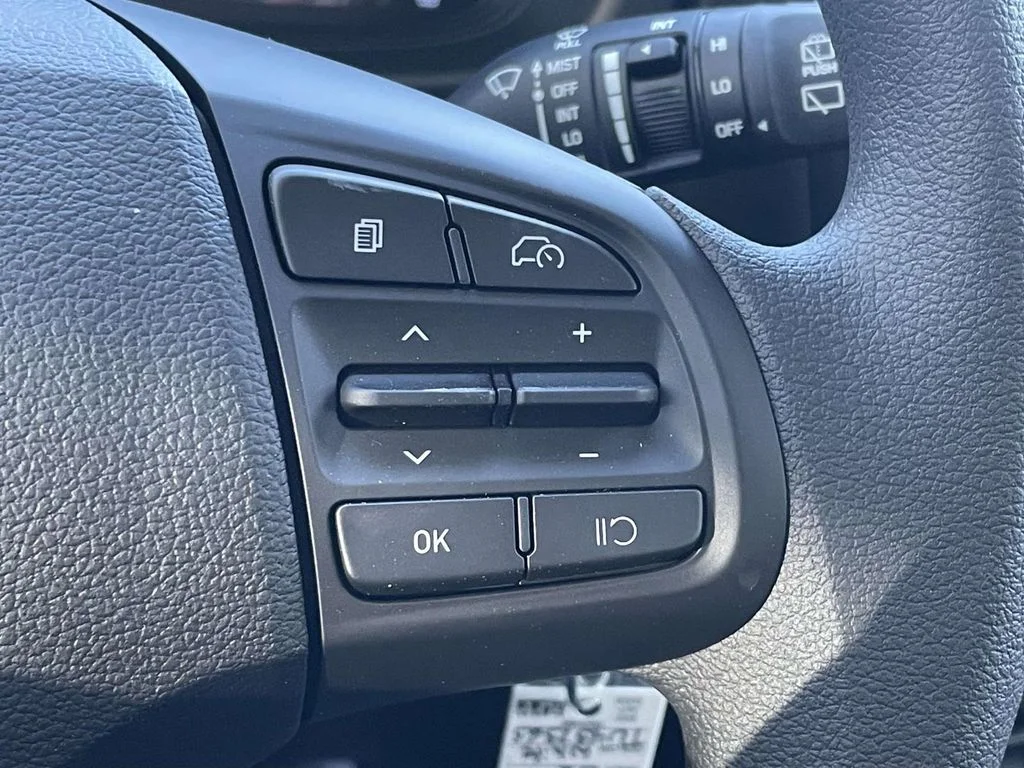 New 2026 White Hyundai SE image 20