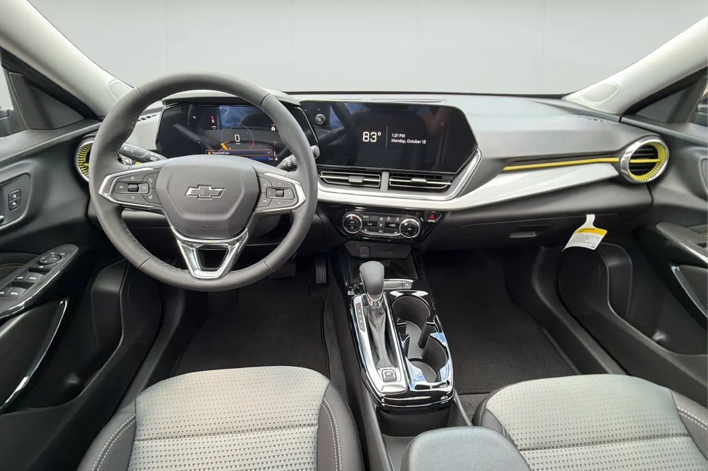 New 2026 Mosaic Black Metallic Chevrolet LT image 20