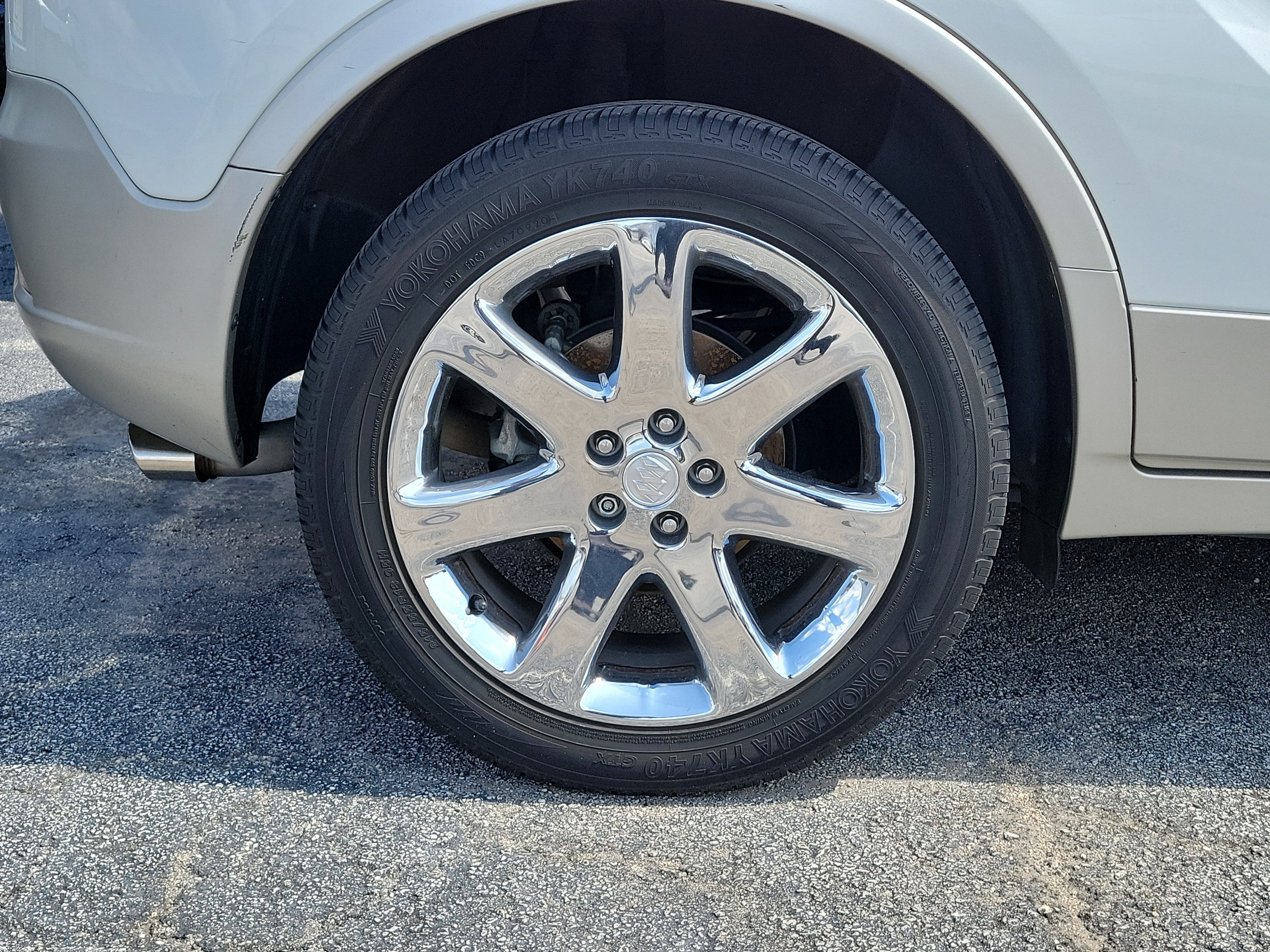 Used 2016 White Pearl Tricoat Buick Premium image 5