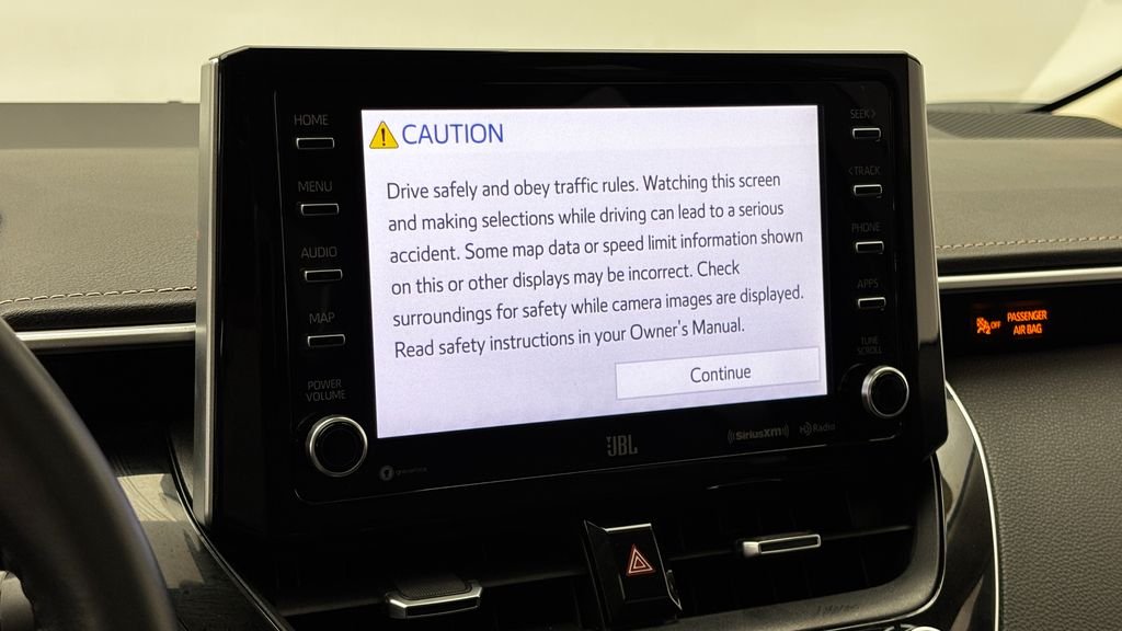 Used 2020 Silver Toyota XLE image 24