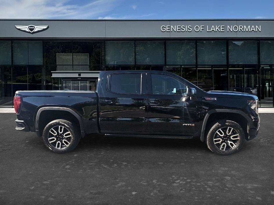 Used 2024 Onyx Black GMC AT4 image 4