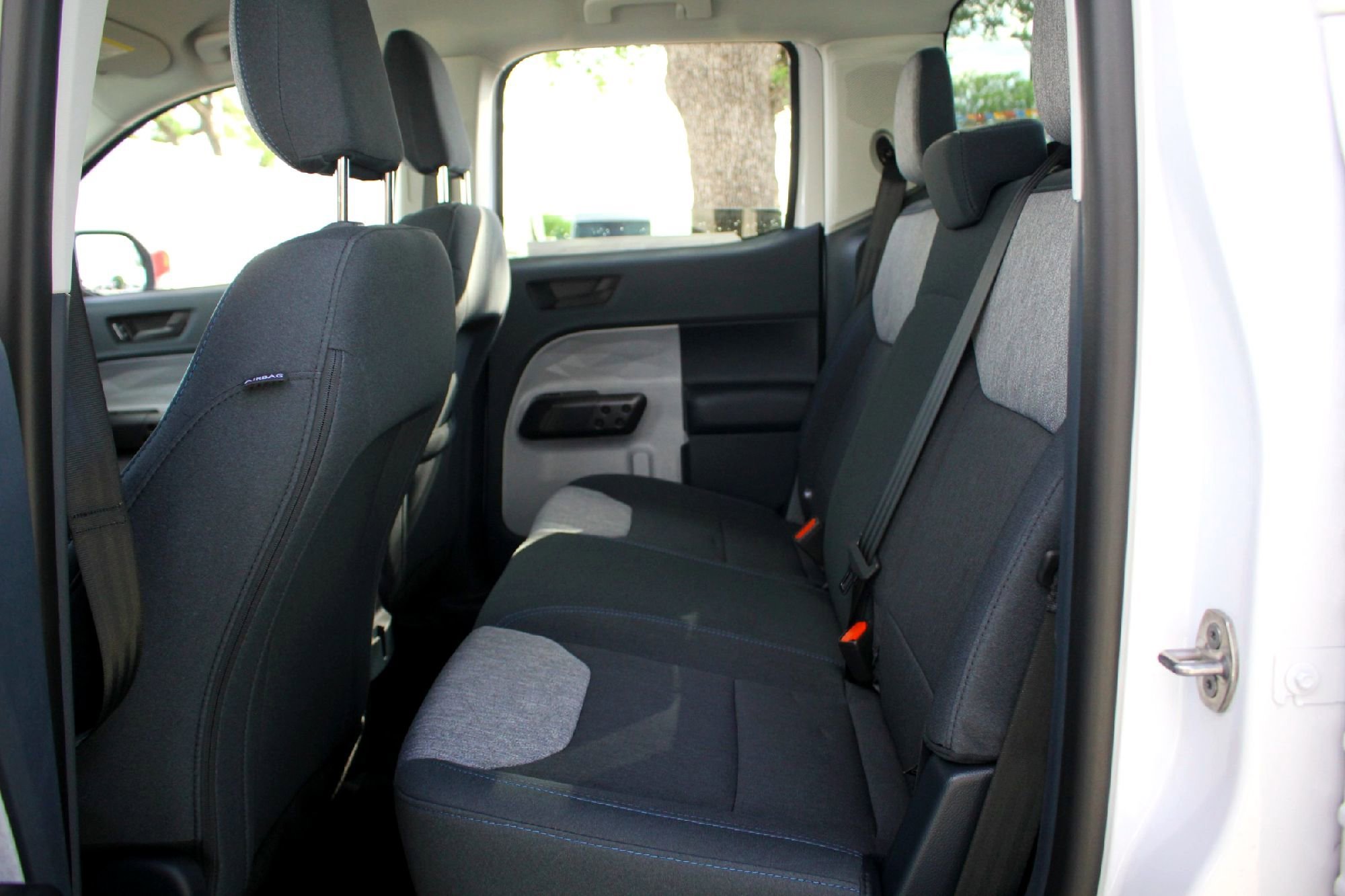 New 2026 Oxford White Ford XLT image 17