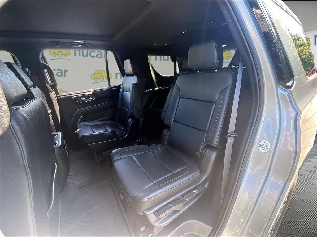 Used 2024 Gray Chevrolet Z71 image 14