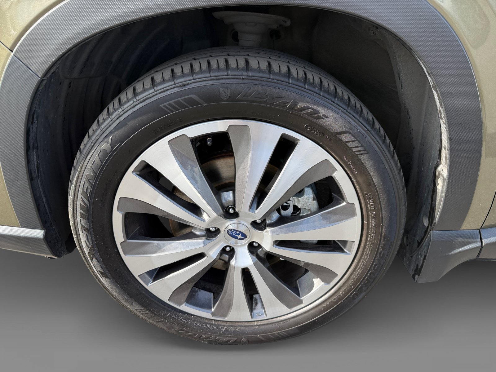 Used 2022 Autumn Green Metallic Subaru  image 9